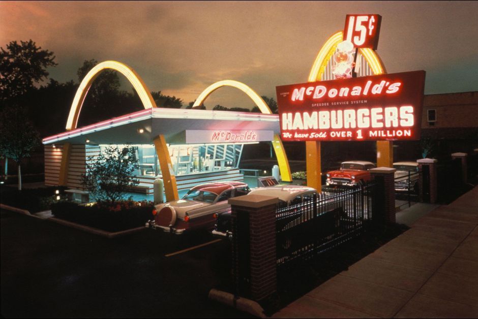 Une imagequi montre les premiers restaurants McDonald's